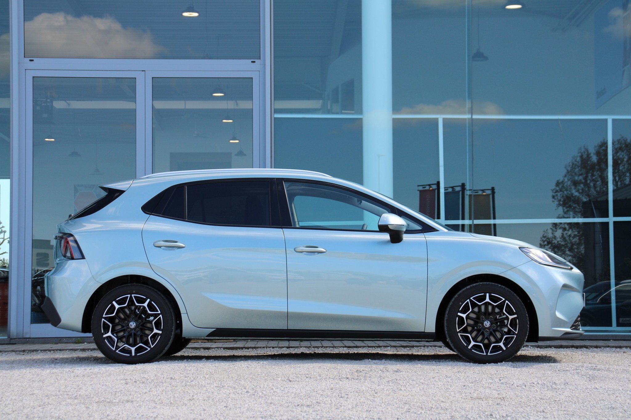 MG MG4 Urban 54 KWh Premium *DEMOKORTING*BTW-WAGEN*, Autos, Achat, Carnet d'entretien, 5 portes, Automatique