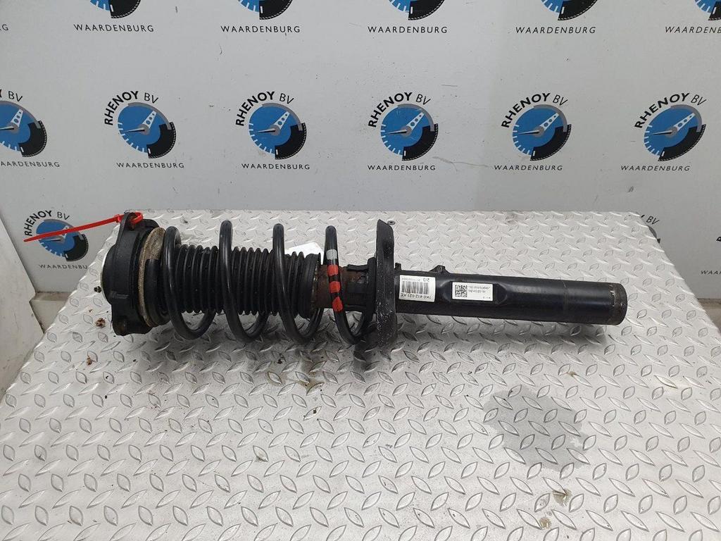 VOLKSWAGEN GOLF VEERPOOT / SCHOKBREKER RV 2010, Auto-onderdelen, Ophalen of Verzenden, Gebruikt, Stiba lid