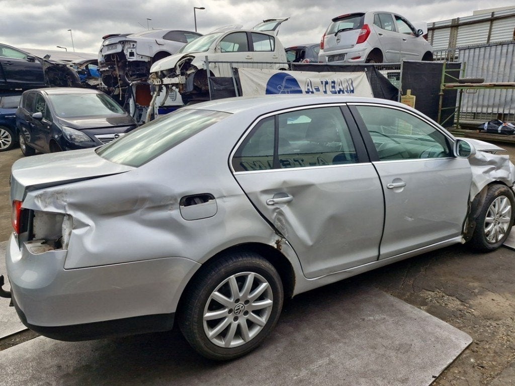 SCHOKBREKER RECHTS ACHTER Volkswagen Jetta III (1K2), Gebruikt, Volkswagen, Volkswagen AG, Kundenbetreuung@volkswagen.de