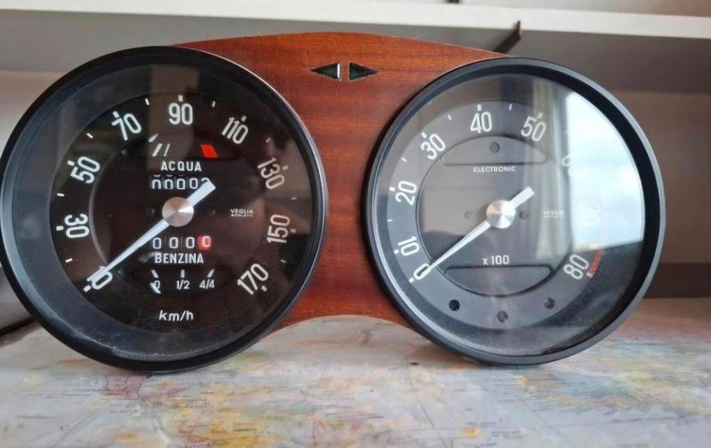 Dashboard Fiat 850 coupe Nieuw, Auto-onderdelen, Verzenden, Nieuw, Overige automerken