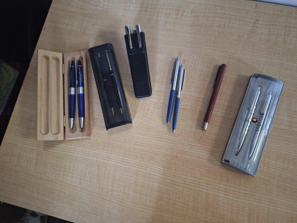 différents ensembles de stylos, Enlèvement ou Envoi, Comme neuf, Sheaffer