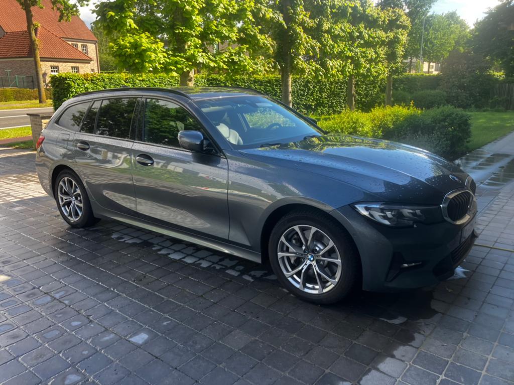 BMW 330e in propere staat, Auto's, BMW, Automaat, Achterwielaandrijving, 4 cilinders, Dealer onderhouden