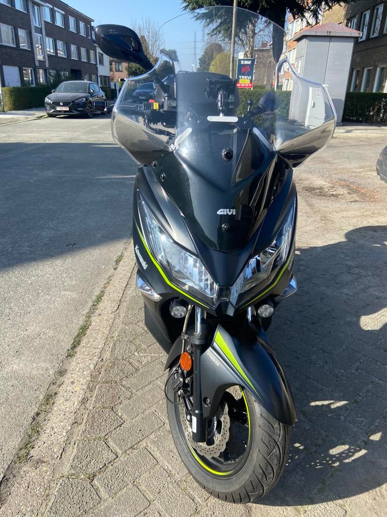 Kawasaki J300, Motoren, 299 cc, Scooter, Particulier, Minimaal motorrijbewijs A2