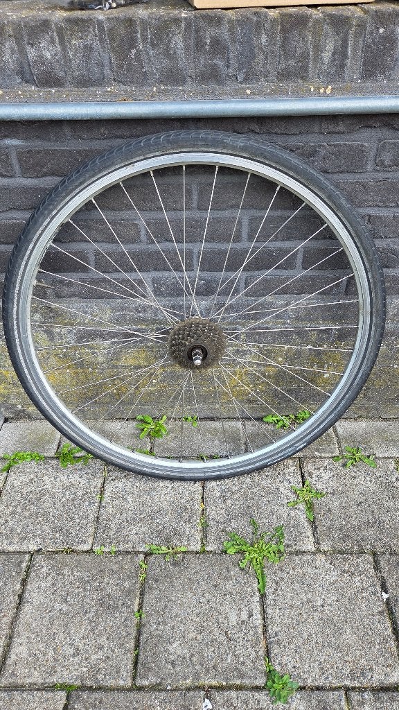 Roue de vélo de 28 pouces, cassette à 7 étoiles, Vélos & Vélomoteurs, Enlèvement, Utilisé, Gravelbike, Roue