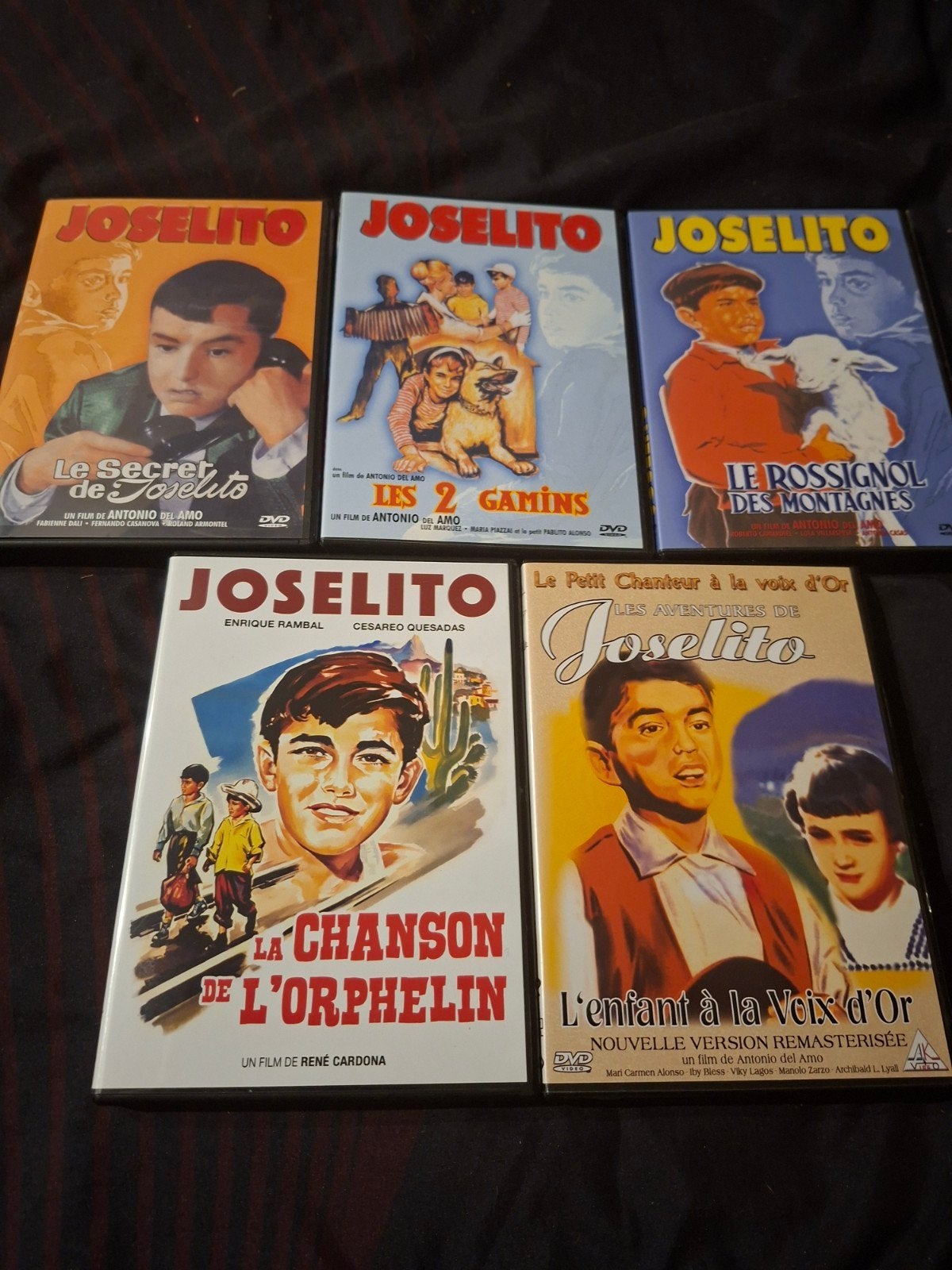 A vendre 5 dvd de la collection Joselito, CD & DVD, DVD | Comédie, À partir de 6 ans, Enlèvement ou Envoi, Français, Comme neuf