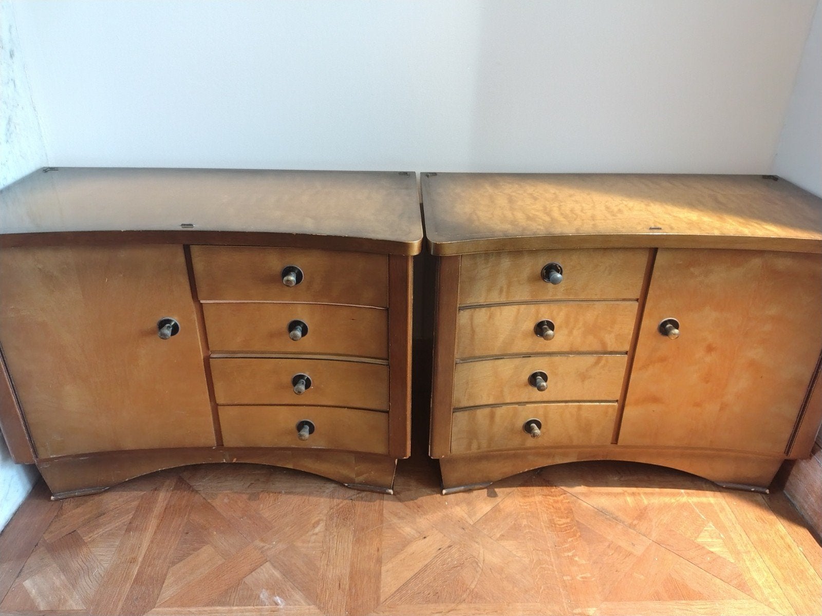 2 art deco notenhouten ladenkasten, Ophalen