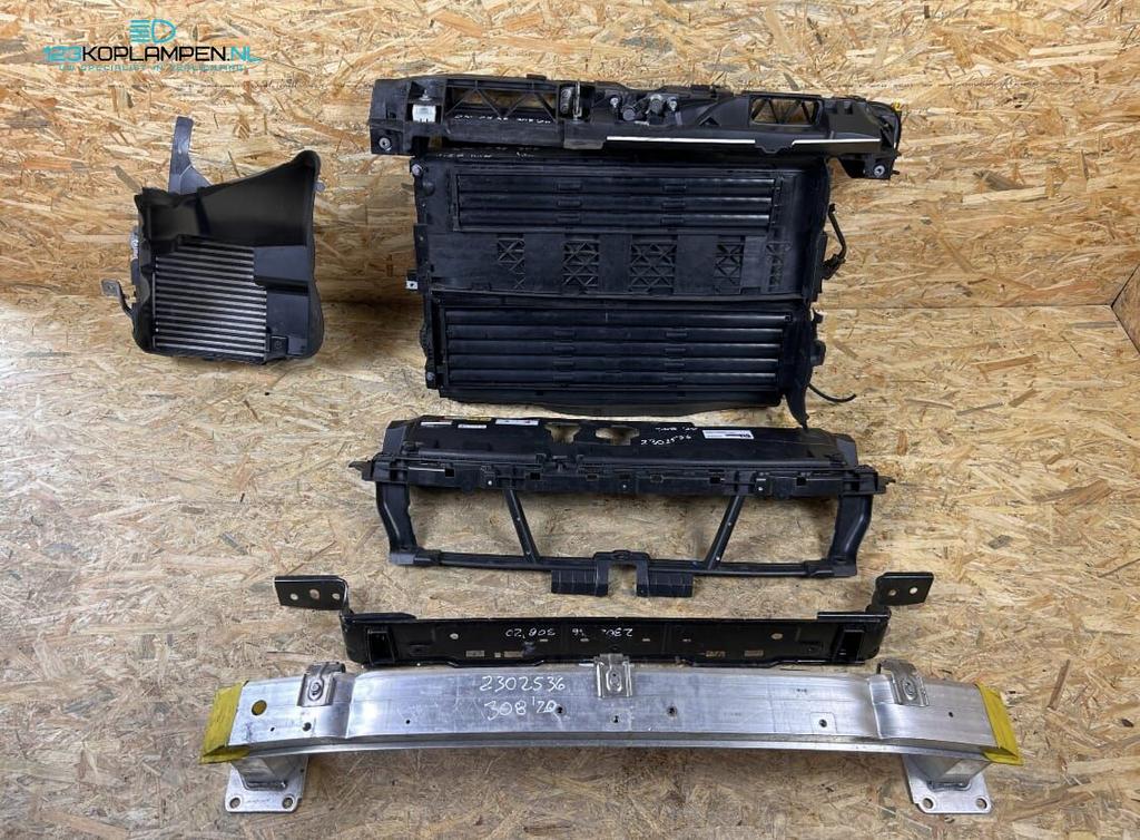 Peugeot 308 T9 Facelift Voorfront koelerpakket radiateur bum, Auto-onderdelen, Carrosserie, Ophalen, Gebruikt, -, -