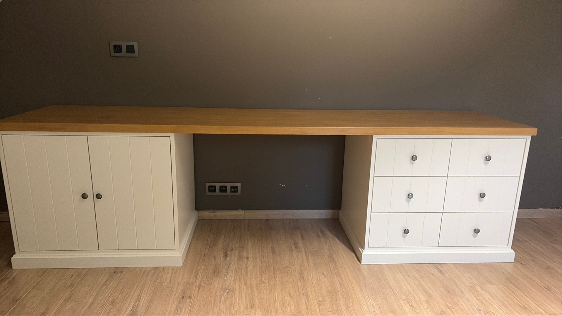 Mooie landelijke bureau, Huis en Inrichting, Bureaus, Ophalen, Met lades, Hout, Zo goed als nieuw