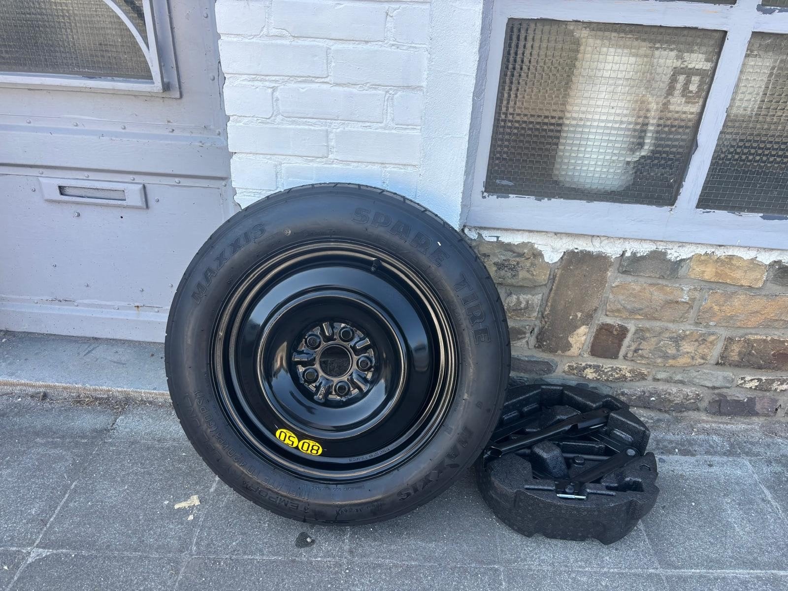 Roue de secours Toyota,Lexus (165/80R17 104 M) galette neuf, Enlèvement, Neuf, Suzuki