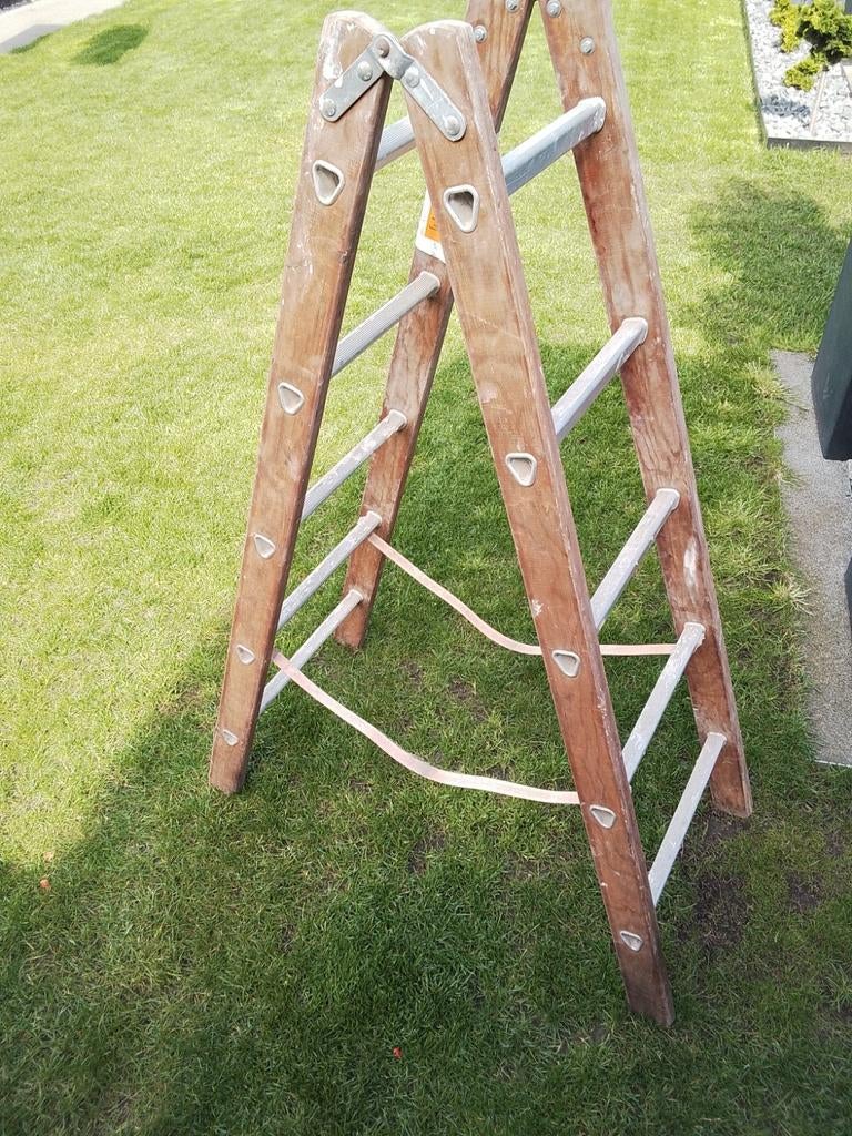Houten opvouwbare ladder, Ophalen, Ladder
