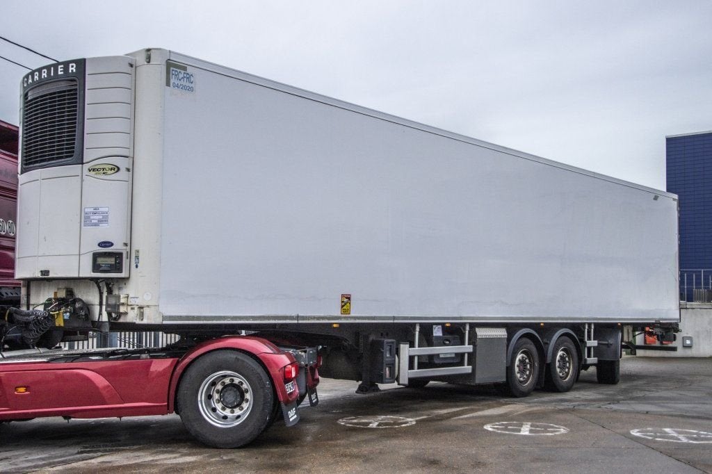 ASCA CARRIER 1850 MT+CLOISON+ESS. DIRECT/STEERING/GELENKT, Autos, Achat, Entreprise, Autres carburants, Remorques et Semi-remorques