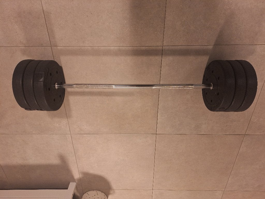 Halterstang met gewichten + kettlebell., Sport en Fitness, Ophalen, Zo goed als nieuw, Benen, Halterset
