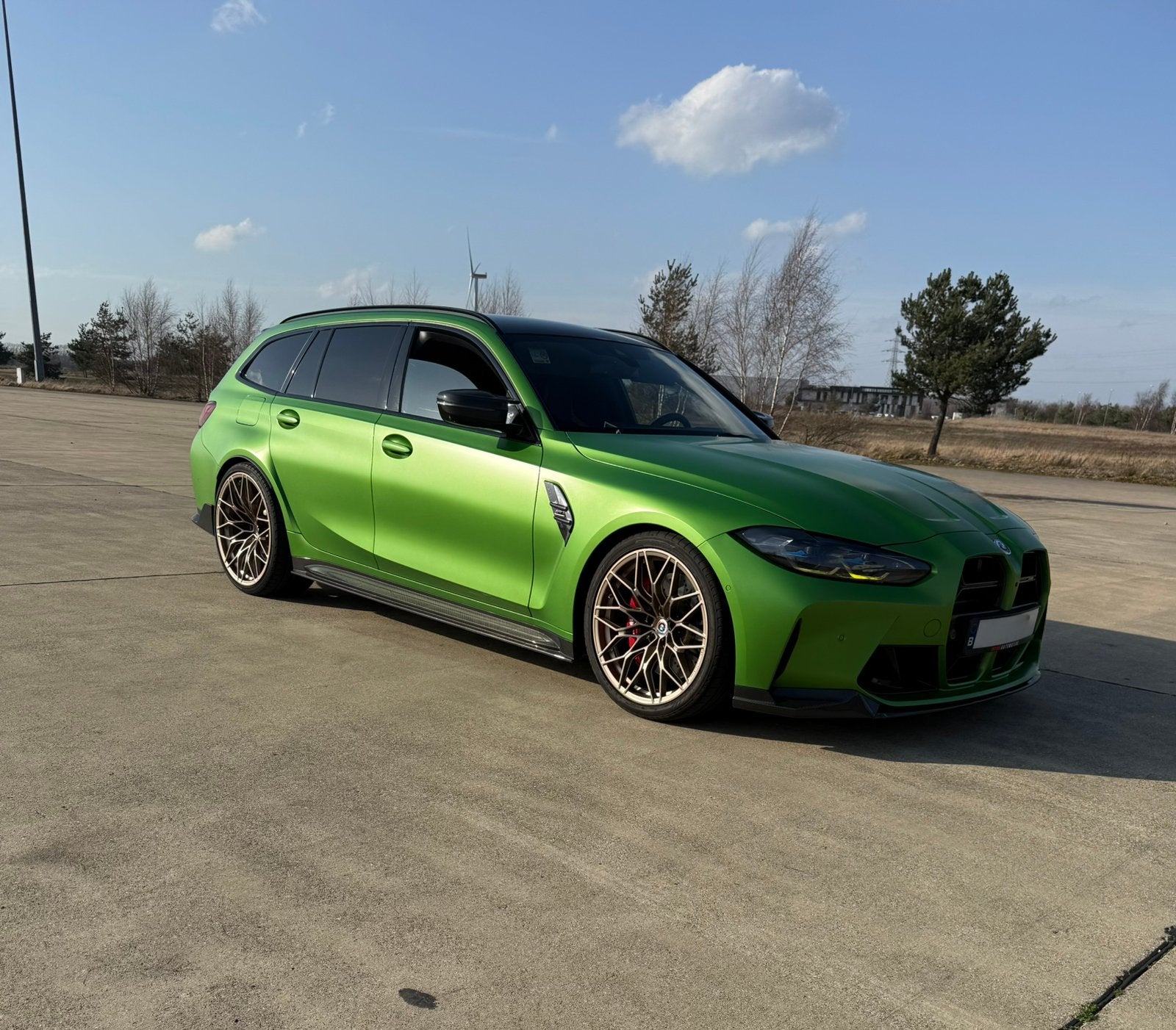 BMW M3 competition Touring xDrive | Carbon | Frozen Green, Automaat, Dealer onderhouden, Break, 2 zetels