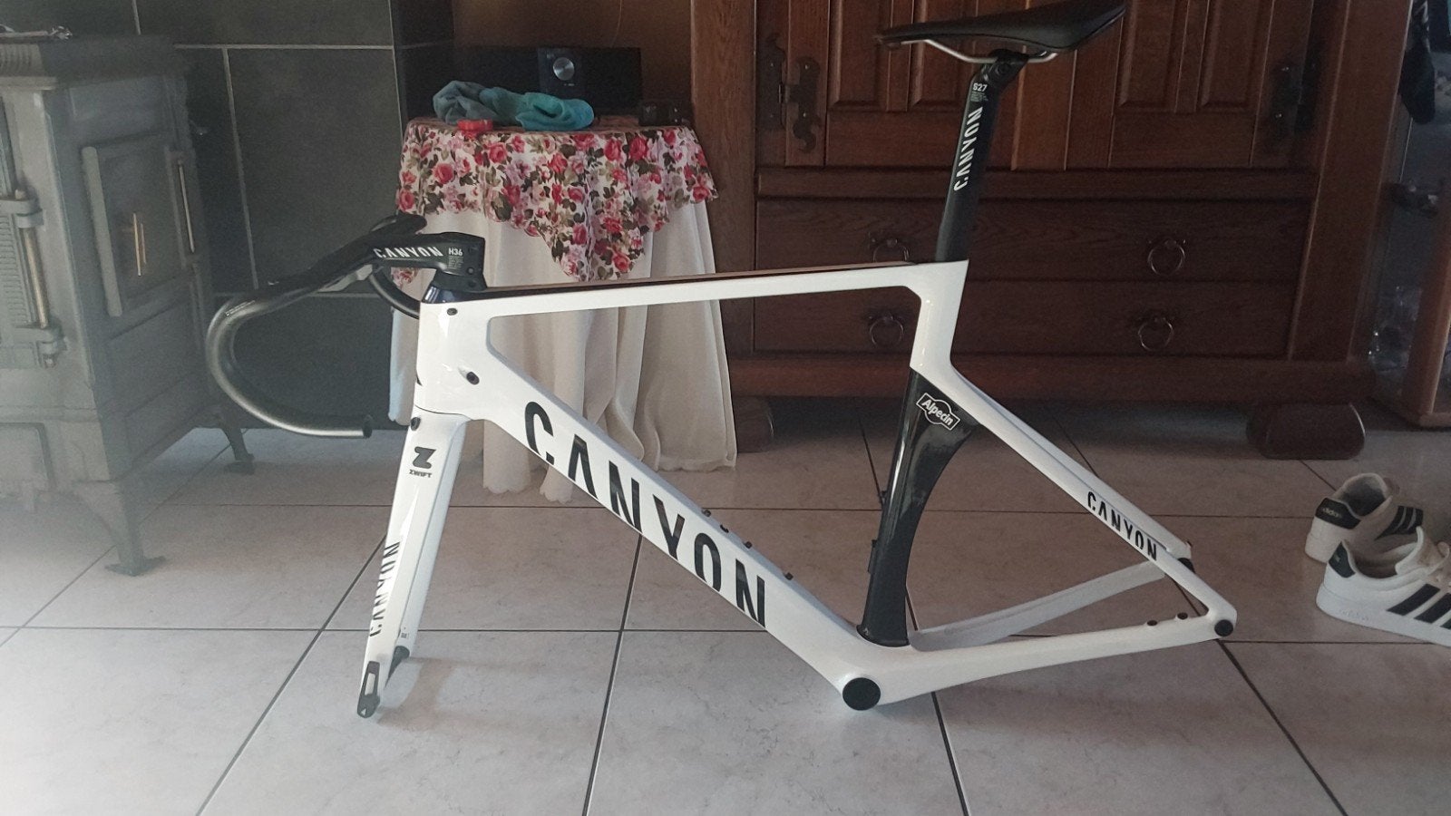 Canyon Aeroad CF SL Disc 8.0, Vélos & Vélomoteurs, Enlèvement