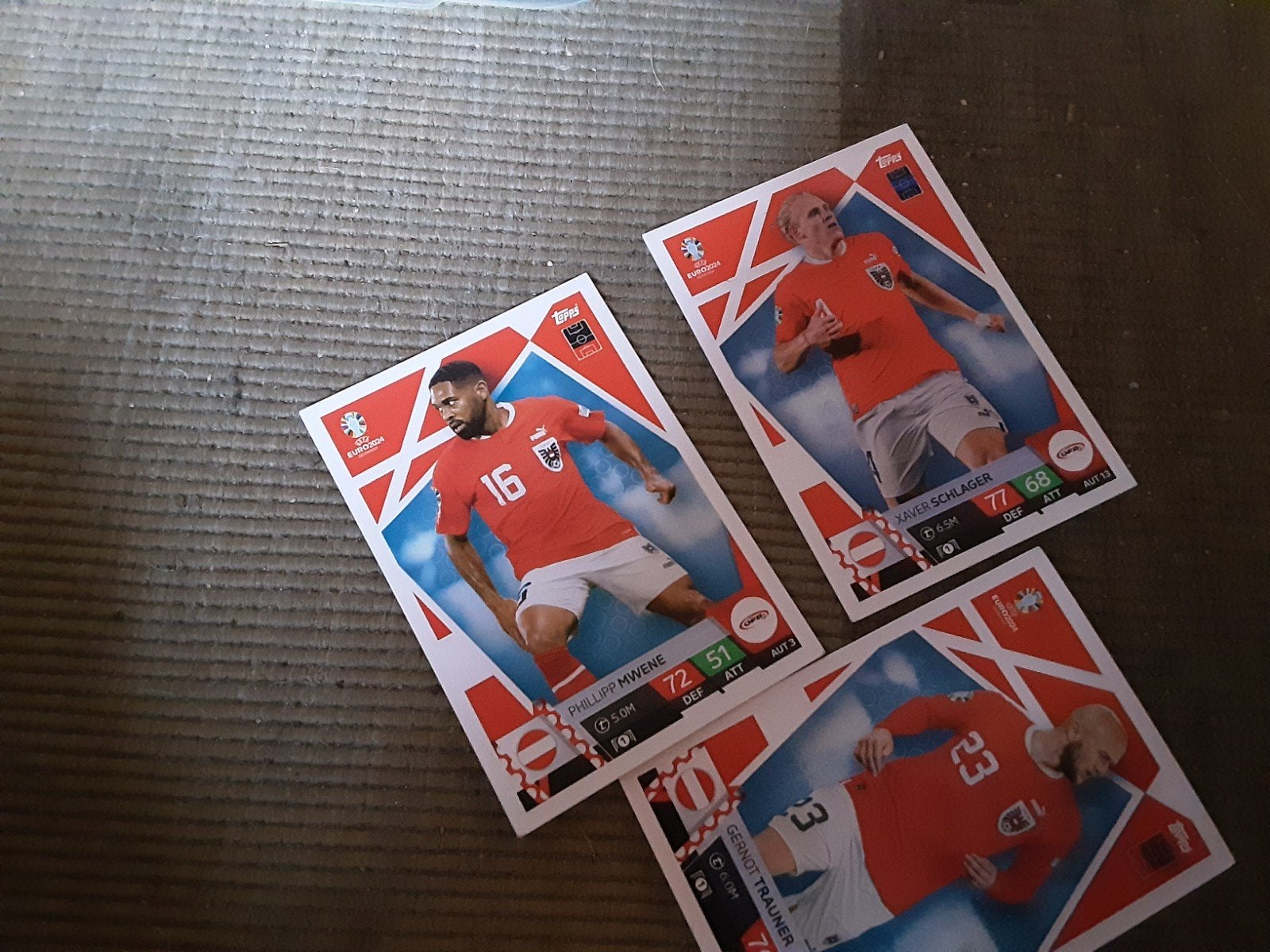 Fifa voetbal kaarten ruilen tegen popimons kaarten, Hobby en Vrije tijd, Ophalen