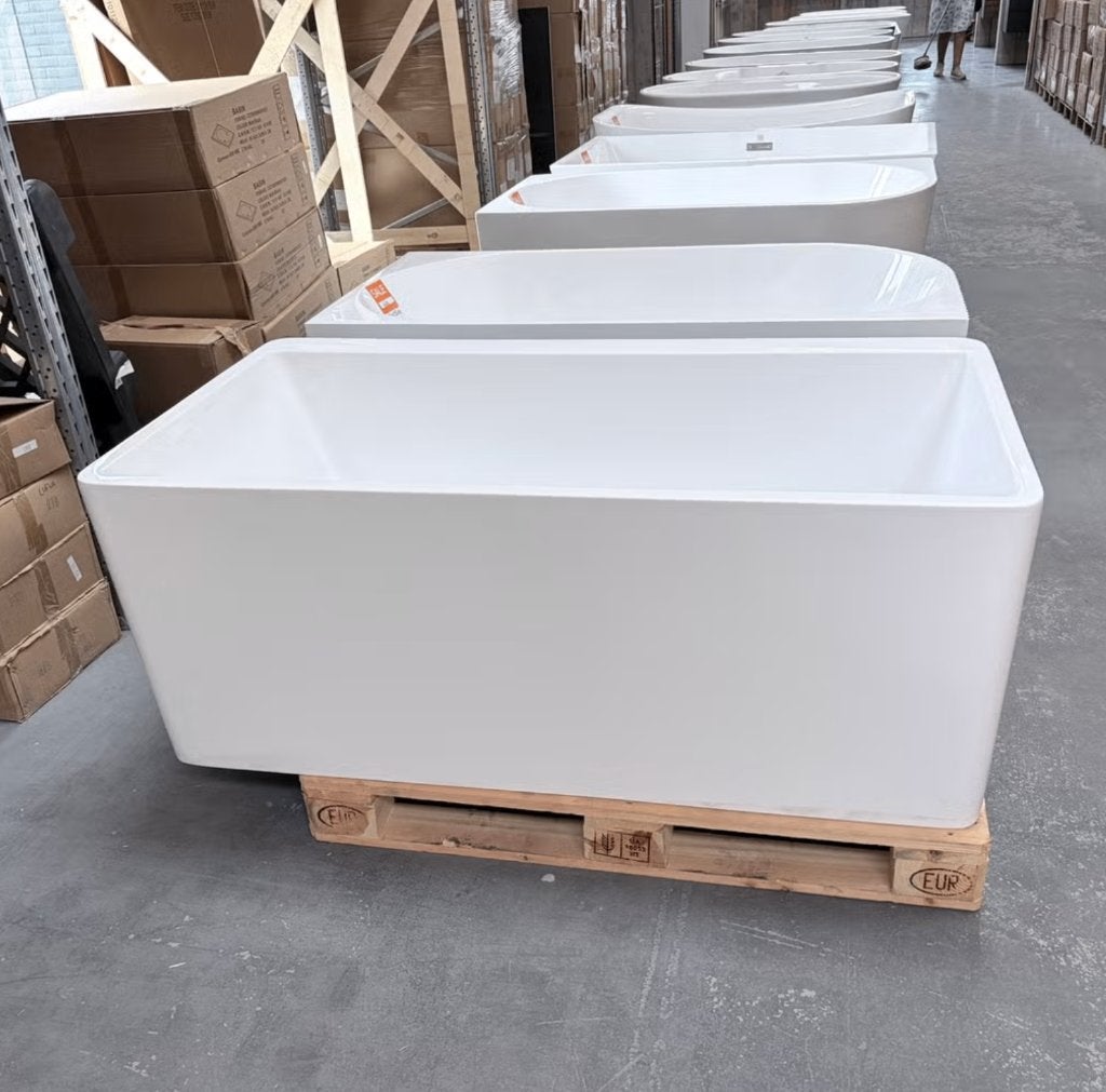 Nieuw Design Ligbad – Nog 1 Beschikbaar Bad nr466 € 145,00, Enlèvement ou Envoi, Neuf, Blanc