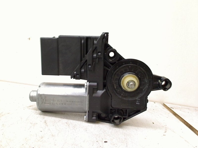 MOTEUR LEVE VITRE ELECTRIQUE DROIT Volkswagen Golf VI (5K1), Autos : Pièces & Accessoires, Volkswagen, Volkswagen AG, Droite, Utilisé