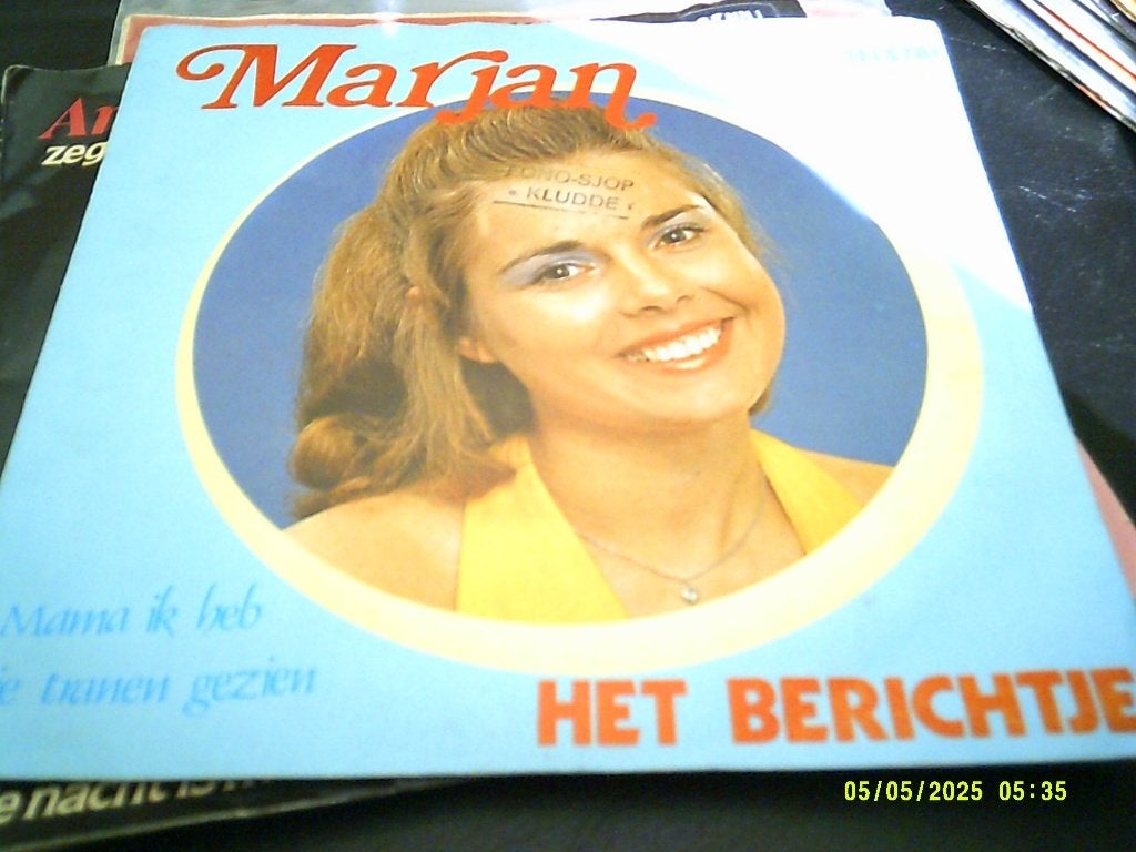 Marian - Het Berichtje / Mama Ik Heb Je Tranen Gezien, Cd's en Dvd's, 7 inch, Ophalen of Verzenden, Zo goed als nieuw, Levenslied of Smartlap