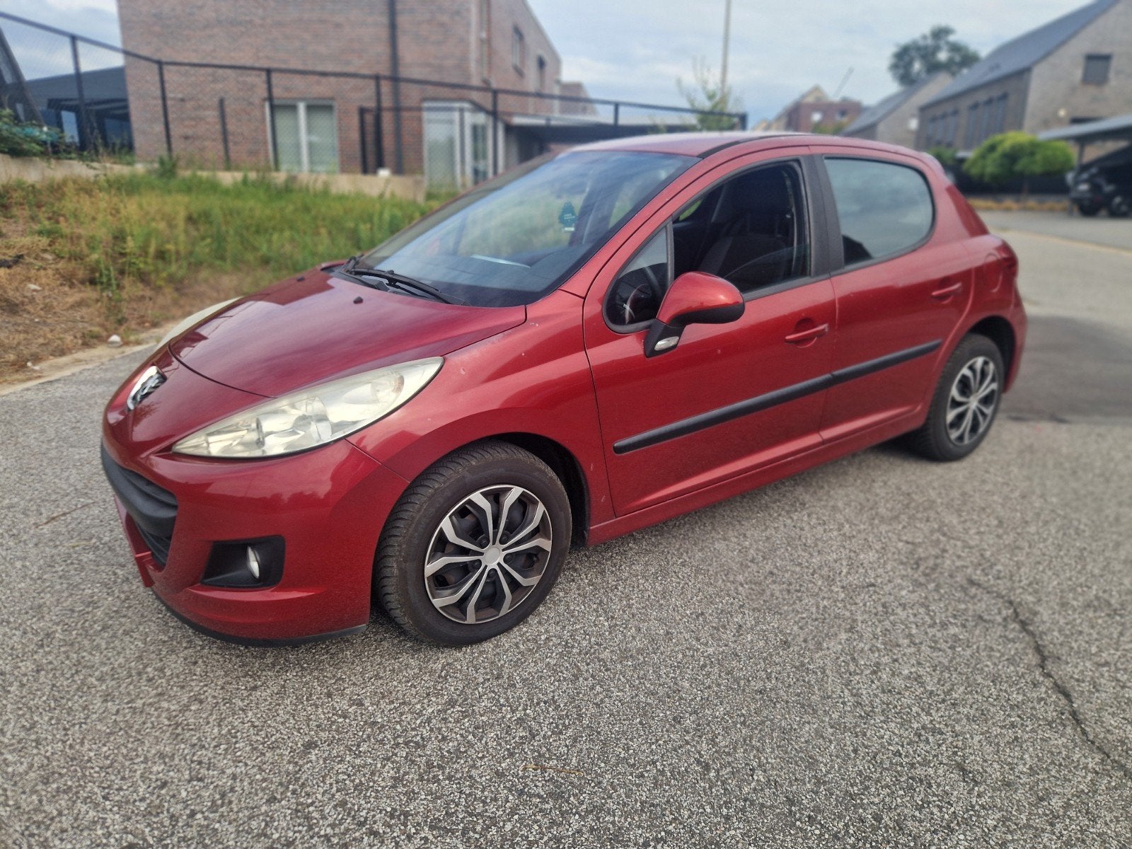 peugeot 207 1.4i essence 86000km 5 portes, Achat, ABS, 5 portes, Particulier