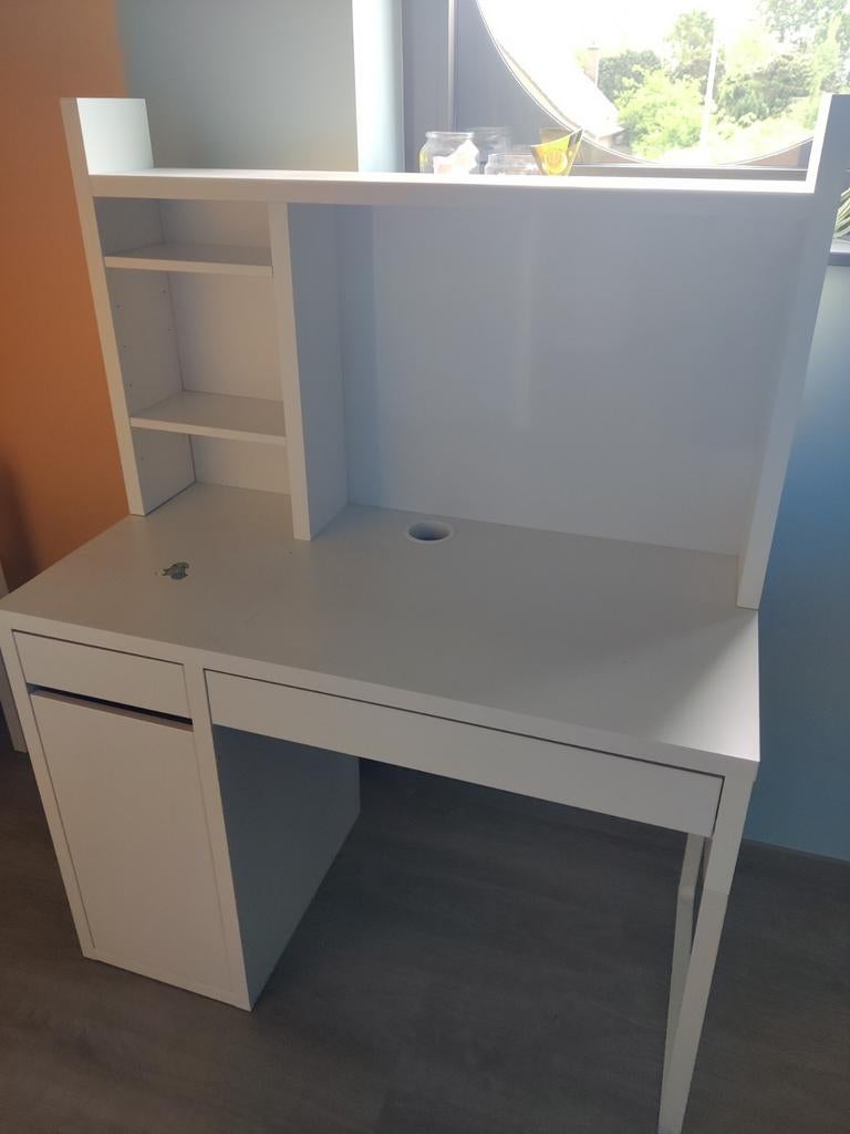 Ikea wit bureau, Huis en Inrichting, Bureaus, Ophalen, IKEA, Wit