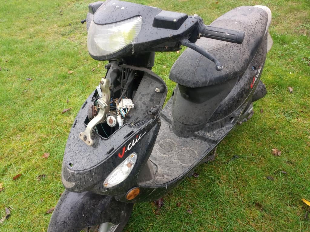 Peugeot V- Clic, Fietsen en Brommers, Ophalen