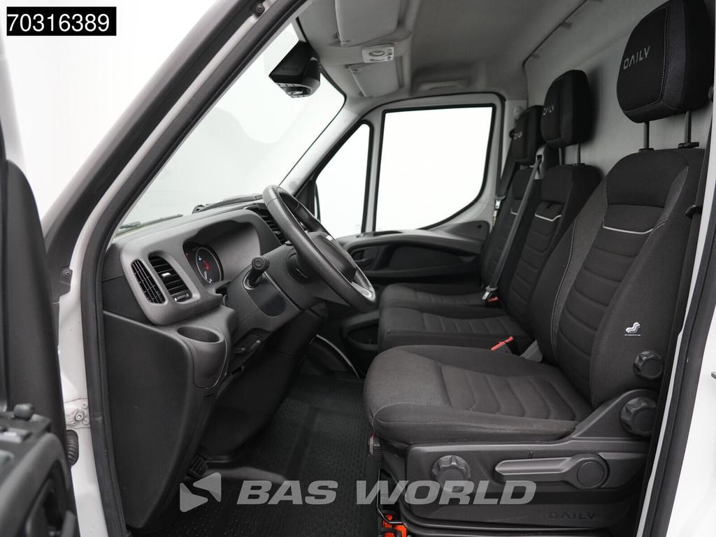 Iveco Daily 35S18 3.0L Automaat 180PK L2H2 3,5t Trekhaak LED, Auto's, Automaat, Stof, Gebruikt, 4 cilinders