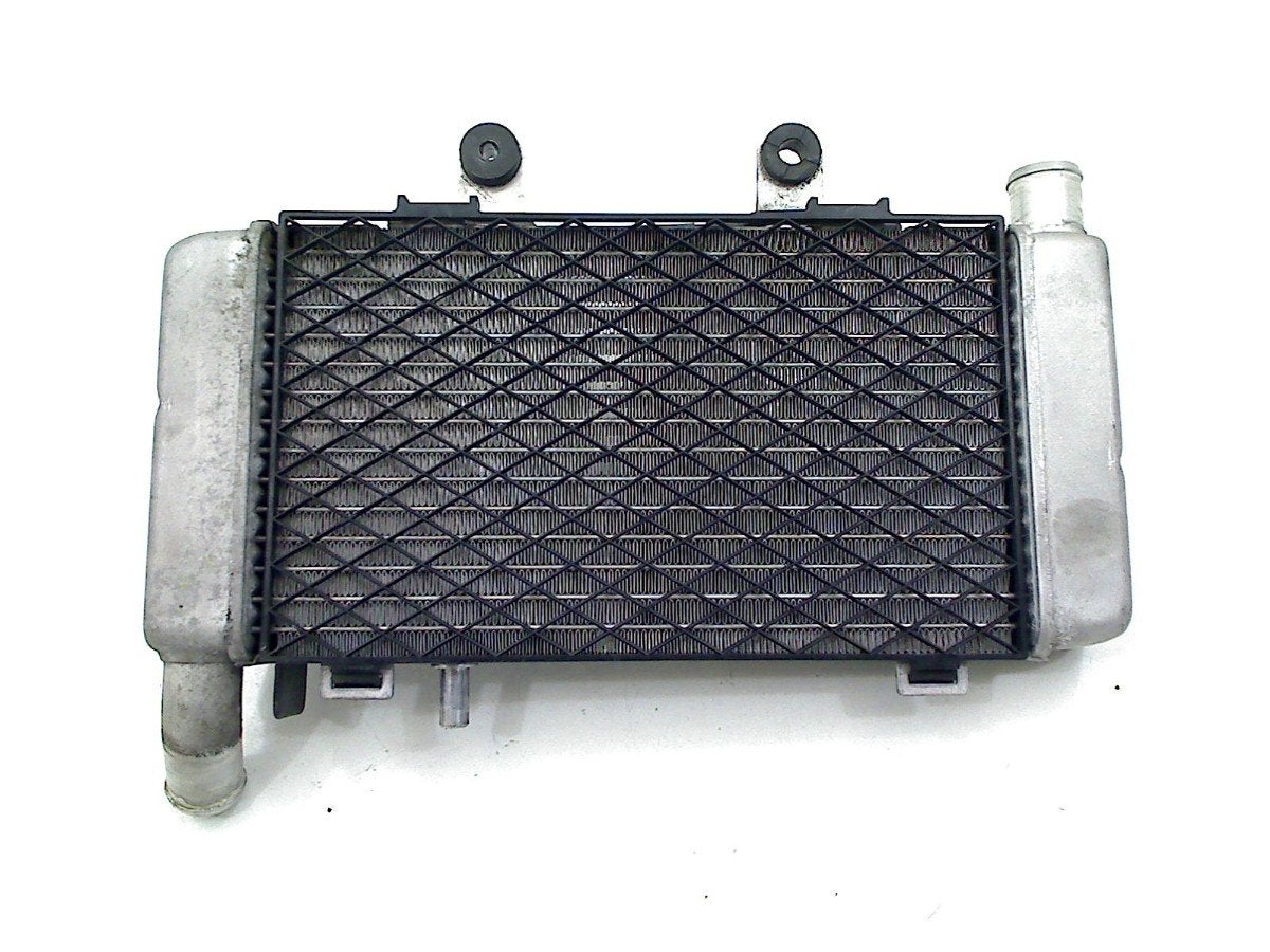 RADIATEUR EAU Honda VFR 800 Fi 1998-2001 (VFR800Fi RC46), Dhr. S. di Majo, Utilisé, Info@cama-motorparts.nl, P.J. Troelstraweg 8 8
3144 CX  MAASSLUIS, NL