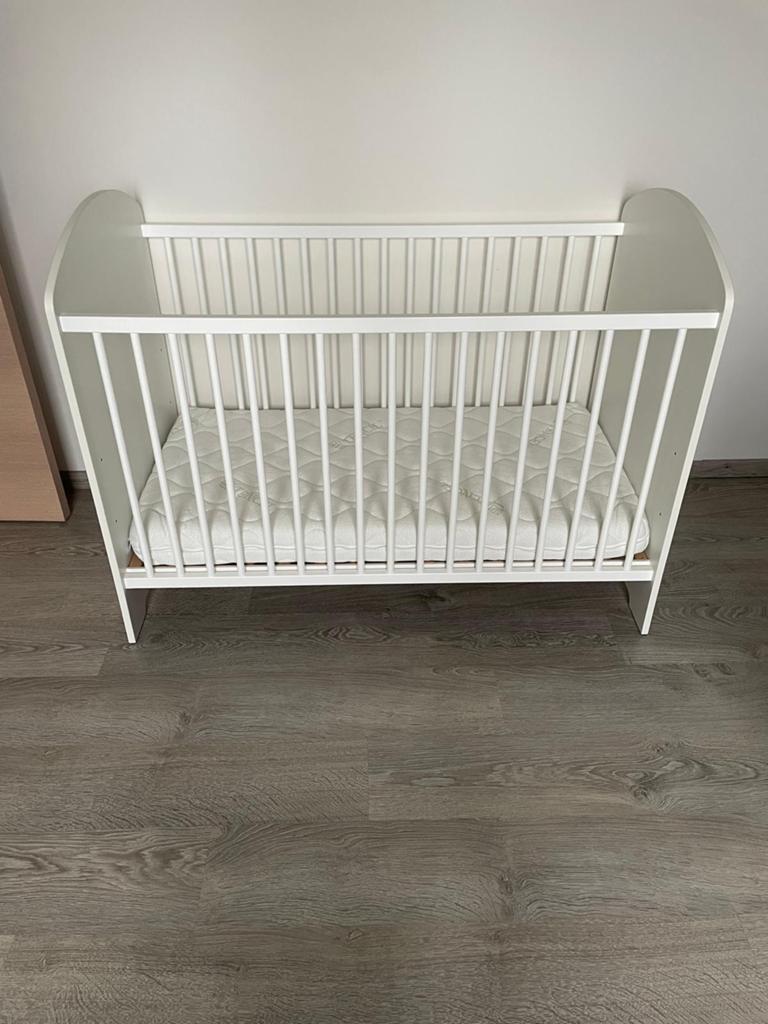 Nieuw kinderbedje te koop, Ophalen, Zo goed als nieuw