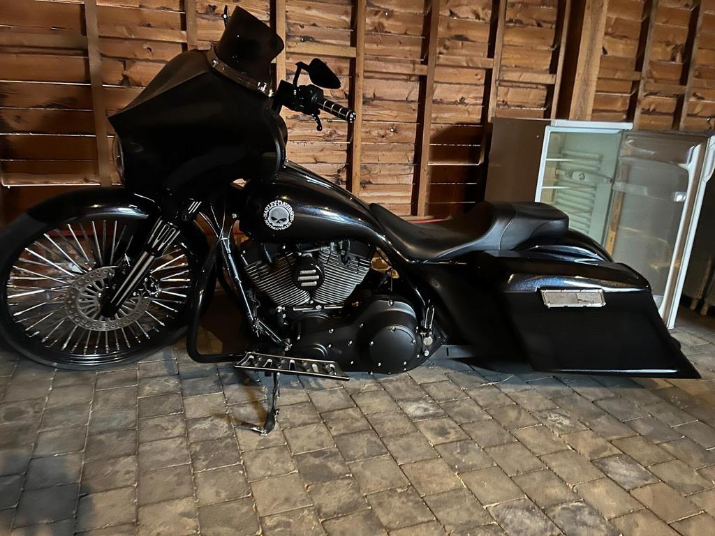 Harley-Davidson Custom – Pure Black, Motoren, Particulier