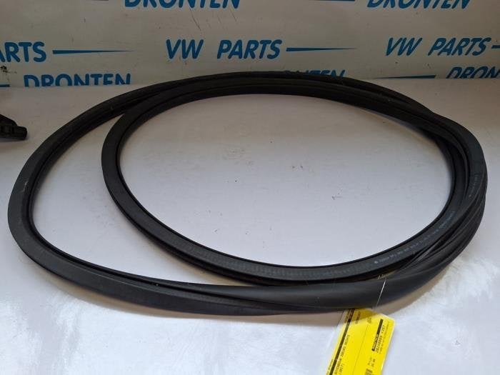 Portierrubber 2Deurs rechts van een Volkswagen Caddy, Gebruikt, -, Volkswagen, -