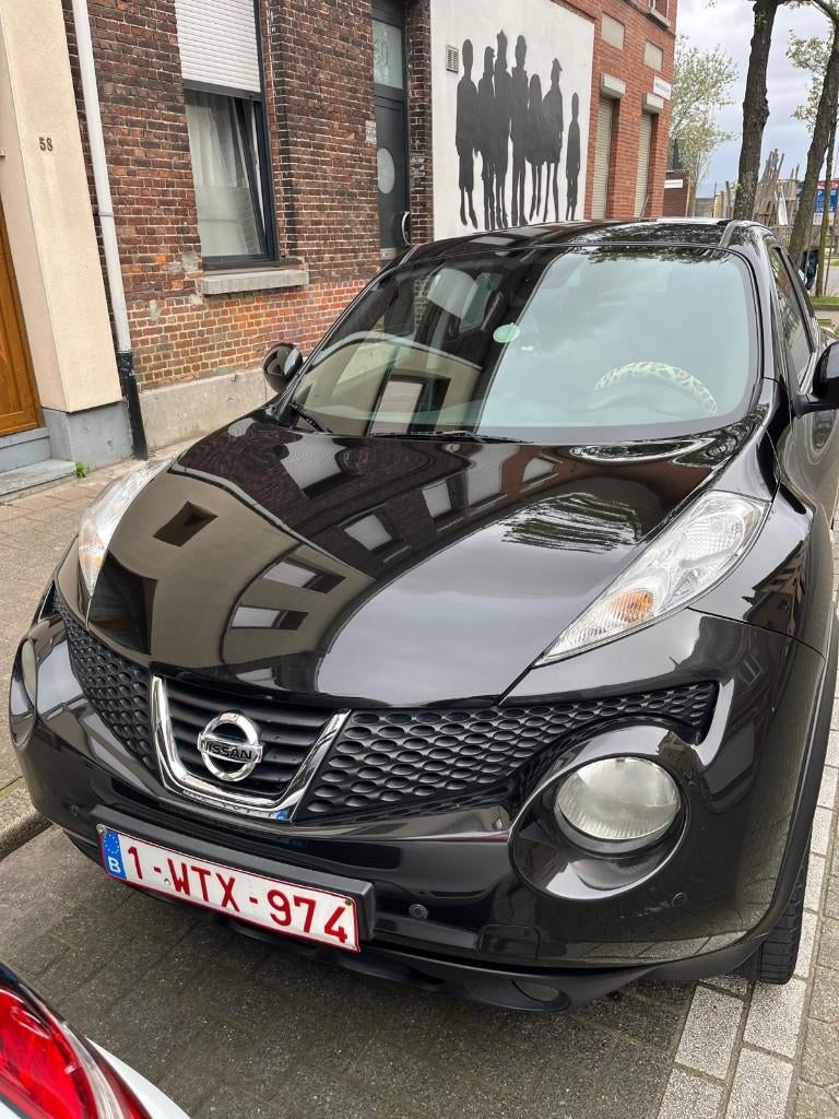 Nissan juke 2011 met technische keuring, Auto's, Nissan, Voorwielaandrijving, Euro 5, Monovolume, Zwart