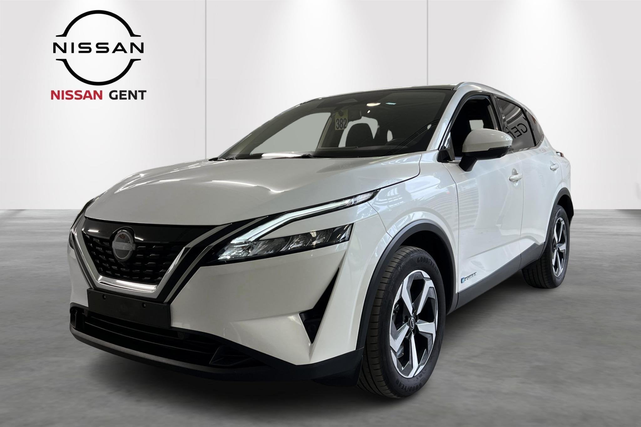 Nissan Qashqai ePOWER N-Connecta+DP // GMS STORE NISSAN GENT, Auto's, Nissan, 118 g/km, Stof, Wit, 5 zetels