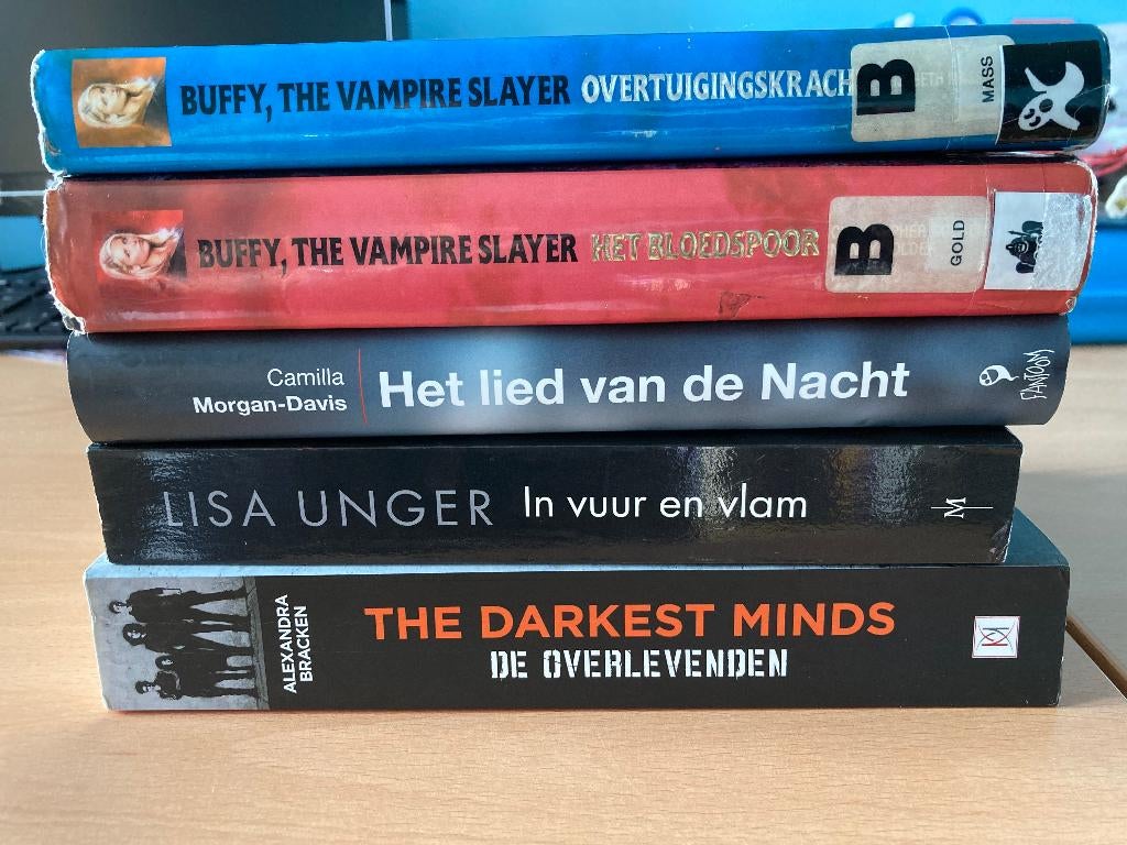 Young adult boeken per stuk, Enlèvement ou Envoi, Comme neuf, Diverse auteurs