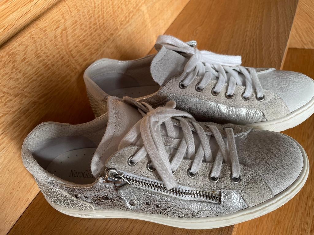 Schoenen merk Nero Giardini - maat 36 - als nieuw, Gris, Sneakers et Baskets, Comme neuf, Nero giardini