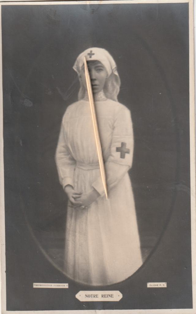 Reine Elisabeth Militaria, Envoi