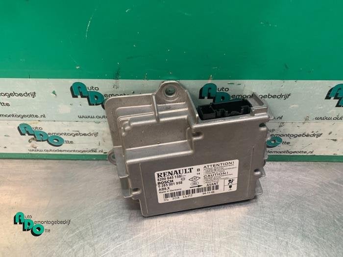 Airbag Module van een Renault Clio (Clio 3 06-), Gebruikt, -, Renault, -