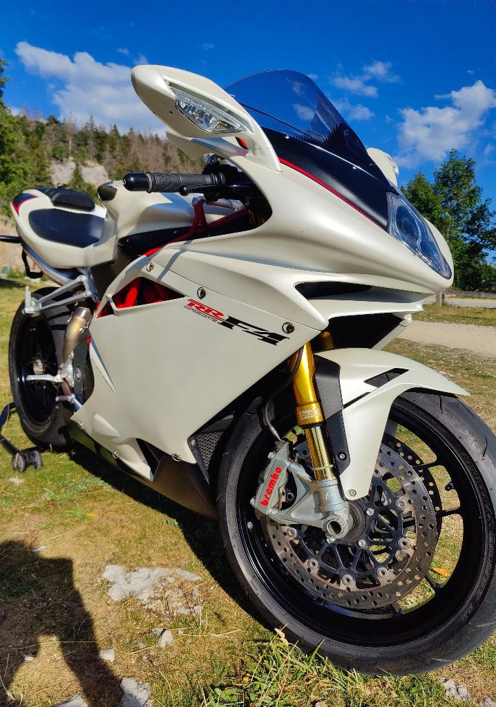 MV AGUSTA F4 1000 RR, Motoren, Occasion, 4 cilinders, Super Sport, Particulier