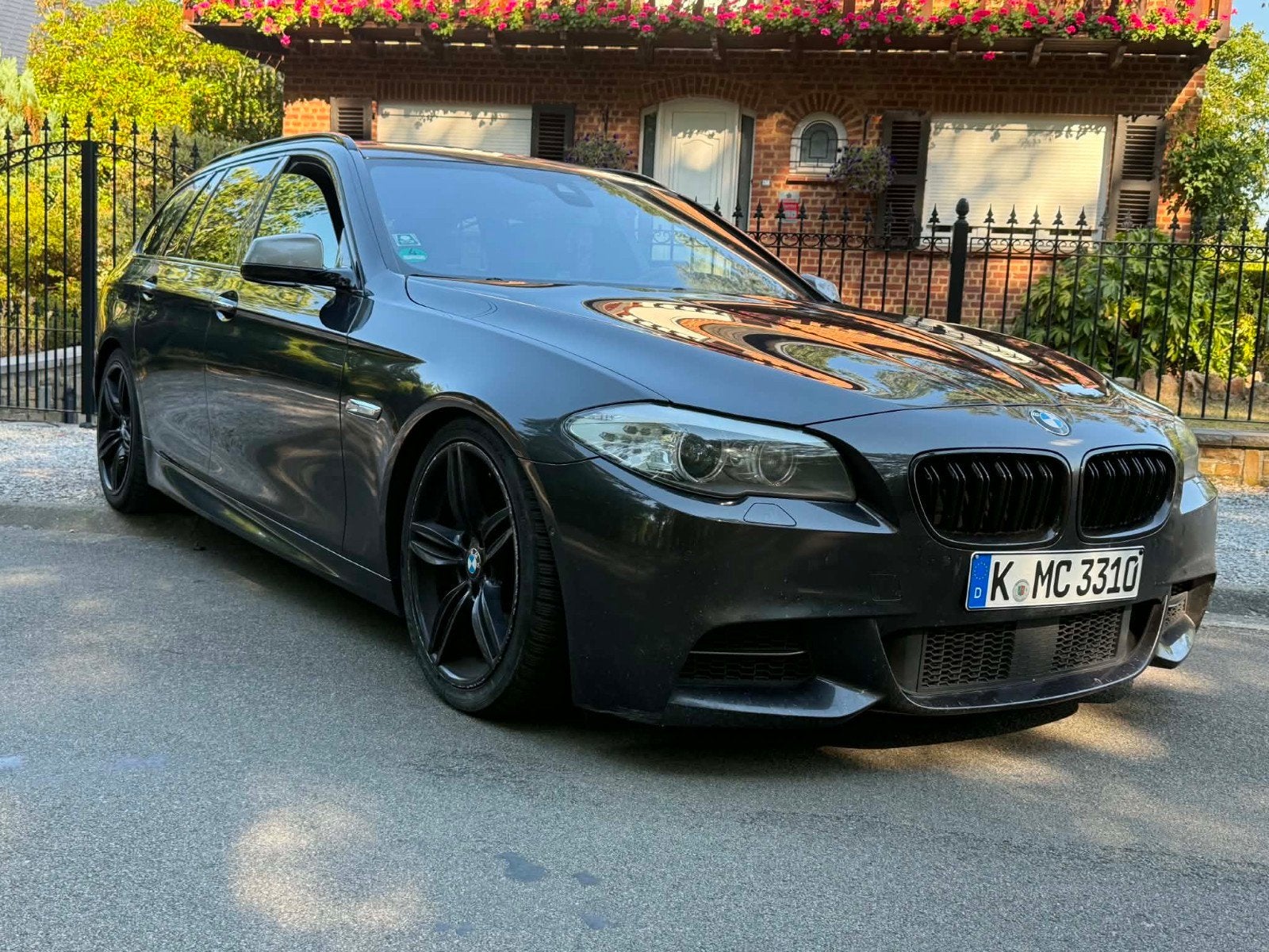 BMW M550d xDrive, Achat, Entreprise, Toit panoramique, Électrique