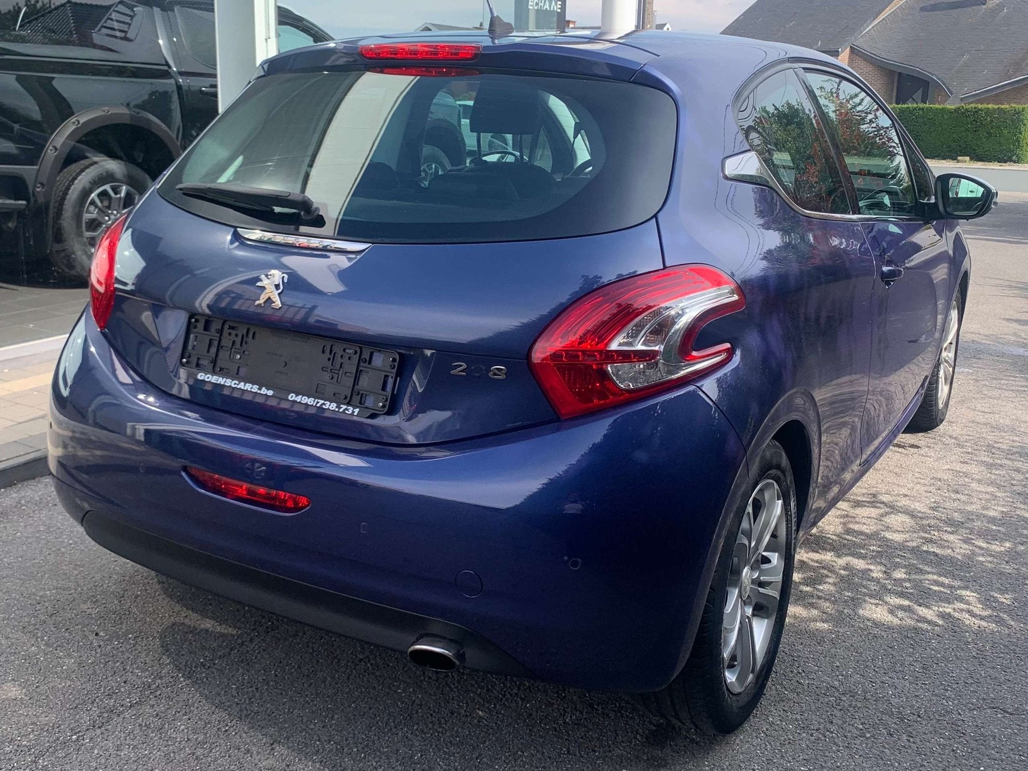 Peugeot 208 1.6i ESSENCE 120CV / ALLURE / GPS / CUIR / CLIM, Autos, Peugeot, Euro 5, Achat, Entreprise, Boîte manuelle