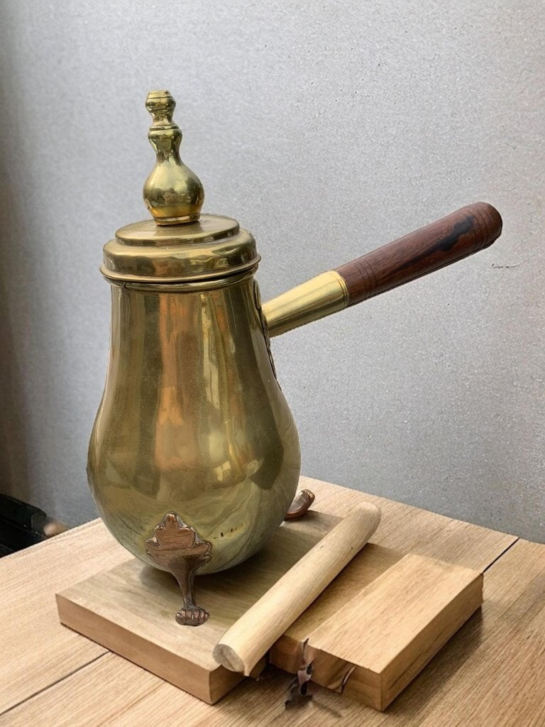 Chocolatière ancienne 18ème siècle XVIIIe en cuivre tripode, Enlèvement ou Envoi, Cuivre