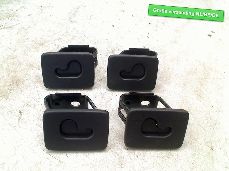 BARRIÈRE CHIEN bevestigingsogen Audi A4 (B8) (8K9861736A), Auto-Union-Straße  1,
85057  Ingolstadt, DE, Info@audi.de, Audi, Utilisé