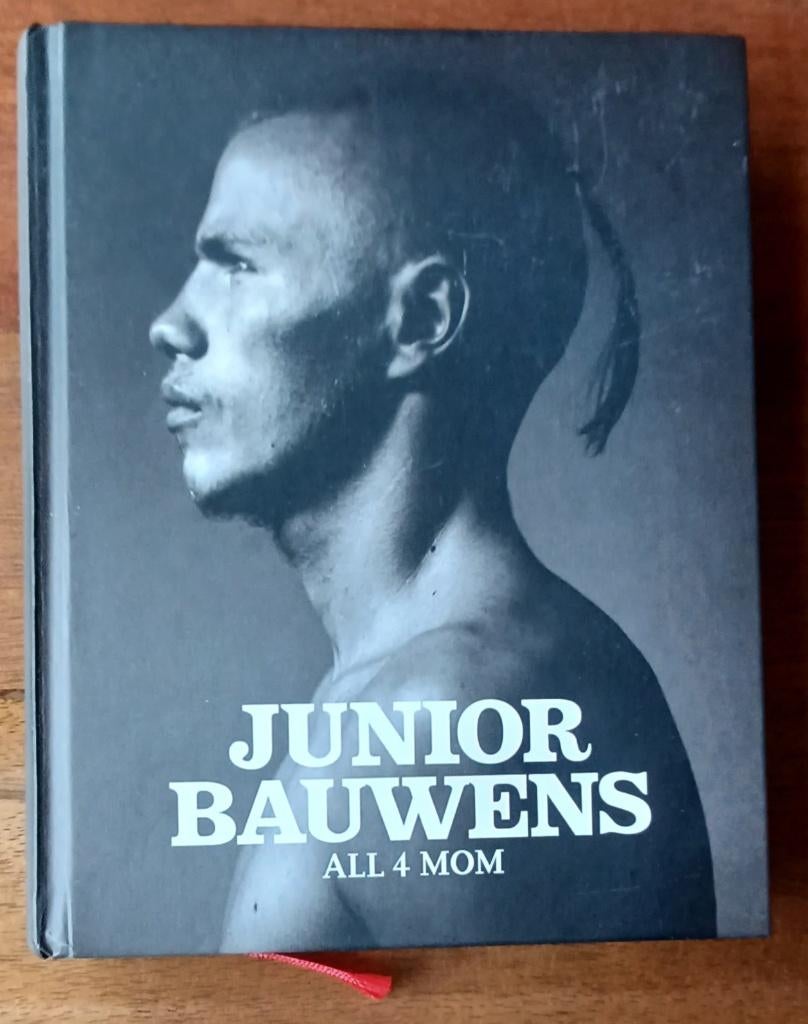 JUNIOR BAUWENS/ All 4 mom/ gehandtekend// nr 67/300 //, Boeken, Ophalen of Verzenden