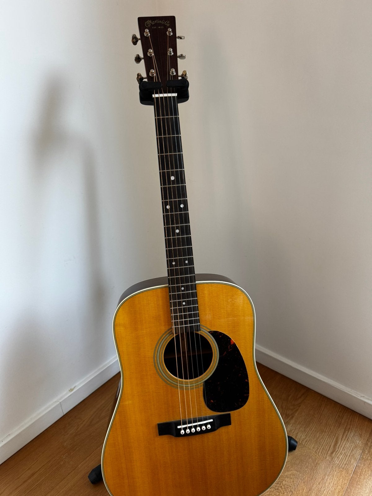 Martin D28 re-imagined als nieuw, Muziek en Instrumenten, Ophalen, Zo goed als nieuw