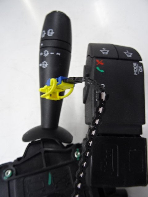 COMMODO ESSUIE-GLACE Renault Clio IV (5R) (01-2012/08-2021), Autos : Pièces & Accessoires, Tableau de bord & Interrupteurs, Renault