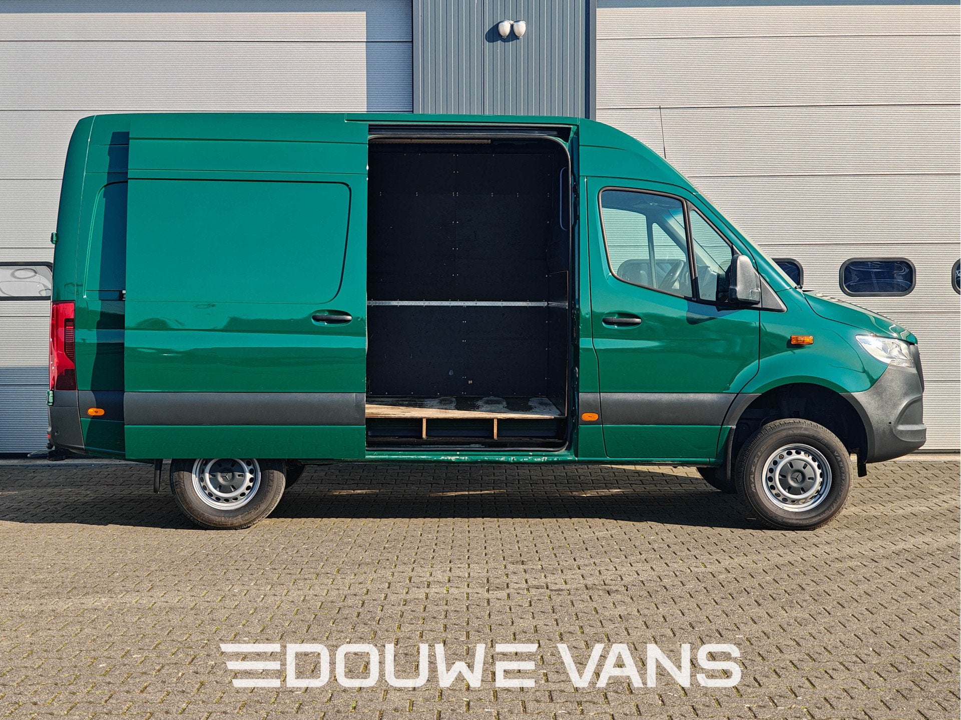 Mercedes-Benz Sprinter 316 L2H2 Automaat 4x4 Trekhaak Camera, Automaat, Stof, Gebruikt, 4 cilinders
