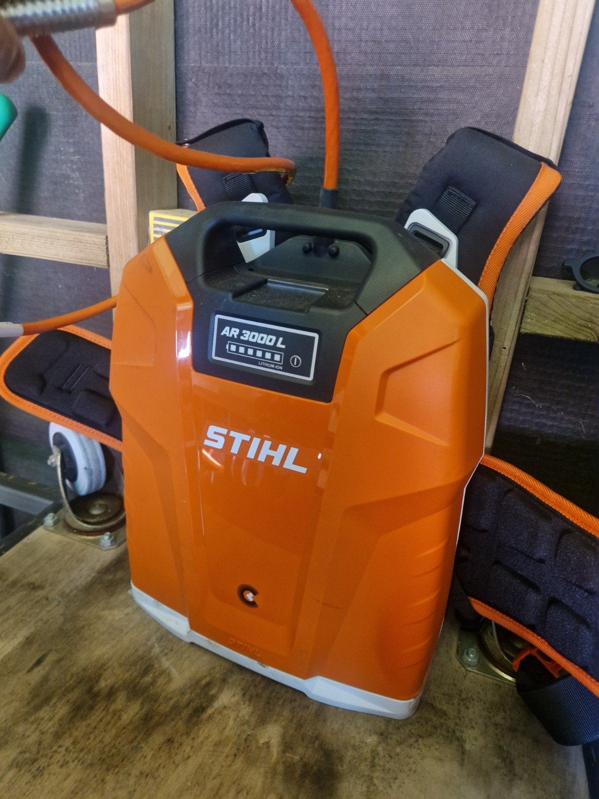 Stihl batterij, Ophalen