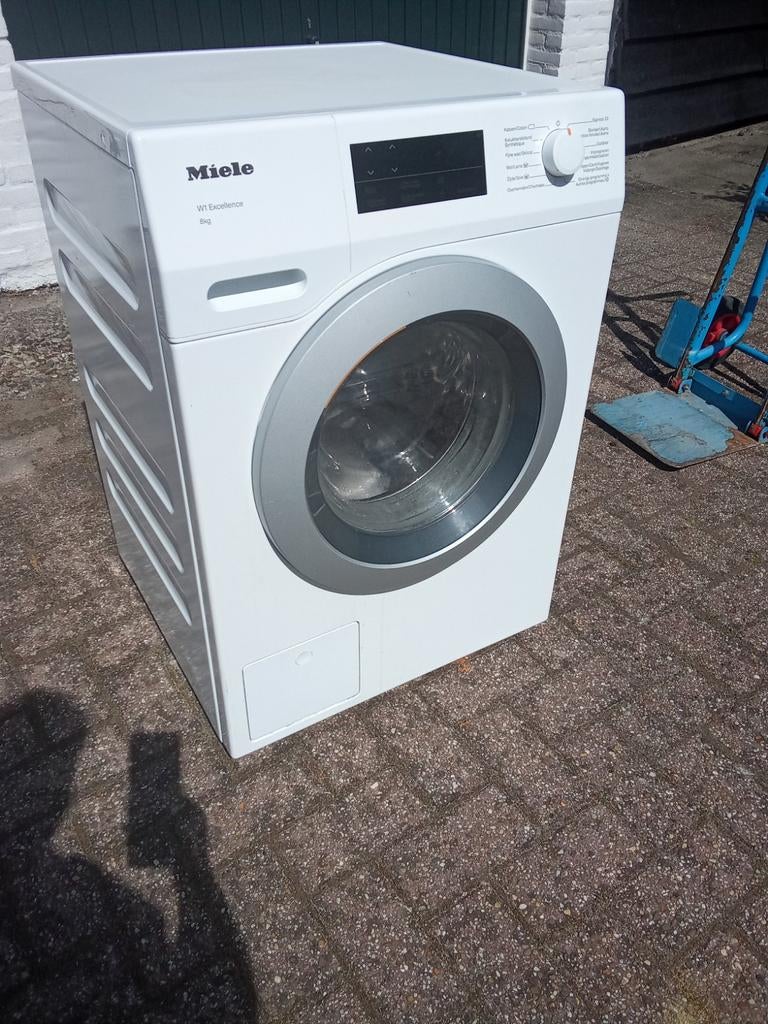 Jonge Miele W1 Excellence wasmachine 1600 toeren, Ophalen, Minder dan 85 cm, 8 tot 10 kg, Voorlader
