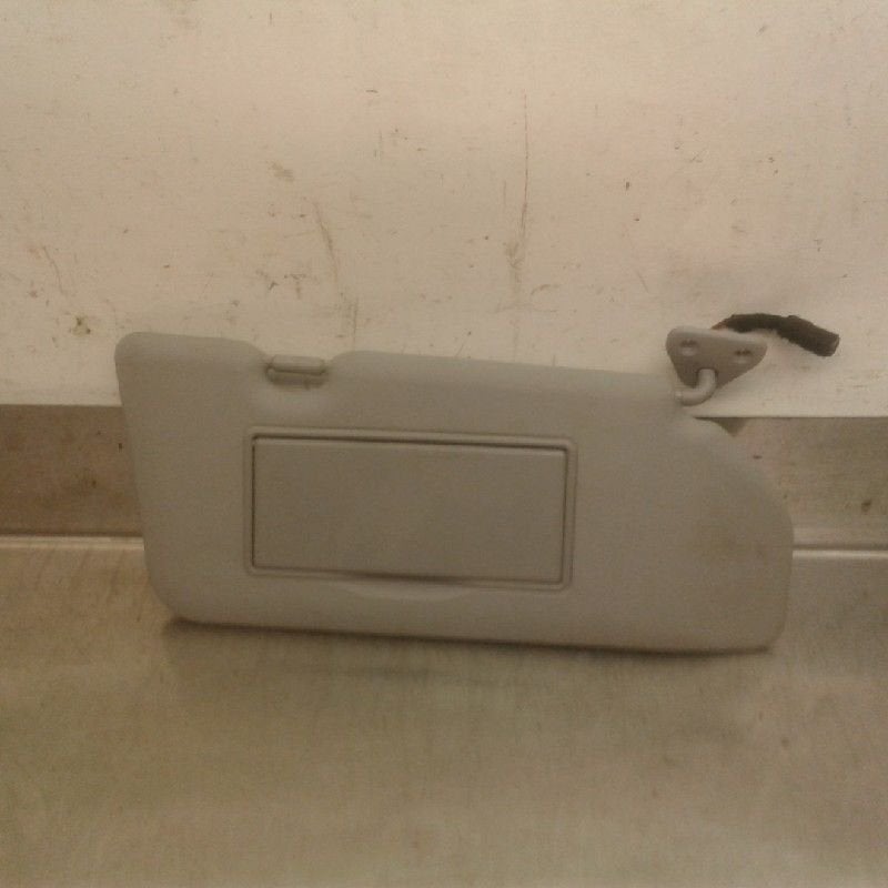 ZONNEKLEP Nissan Almera Tino (V10M) (01-2000/02-2006), Gebruikt, Nissan