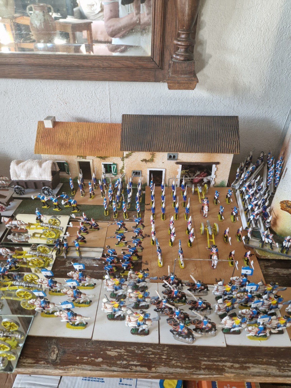 soldats en plomb faits à la main, etc., environ 300, Enlèvement