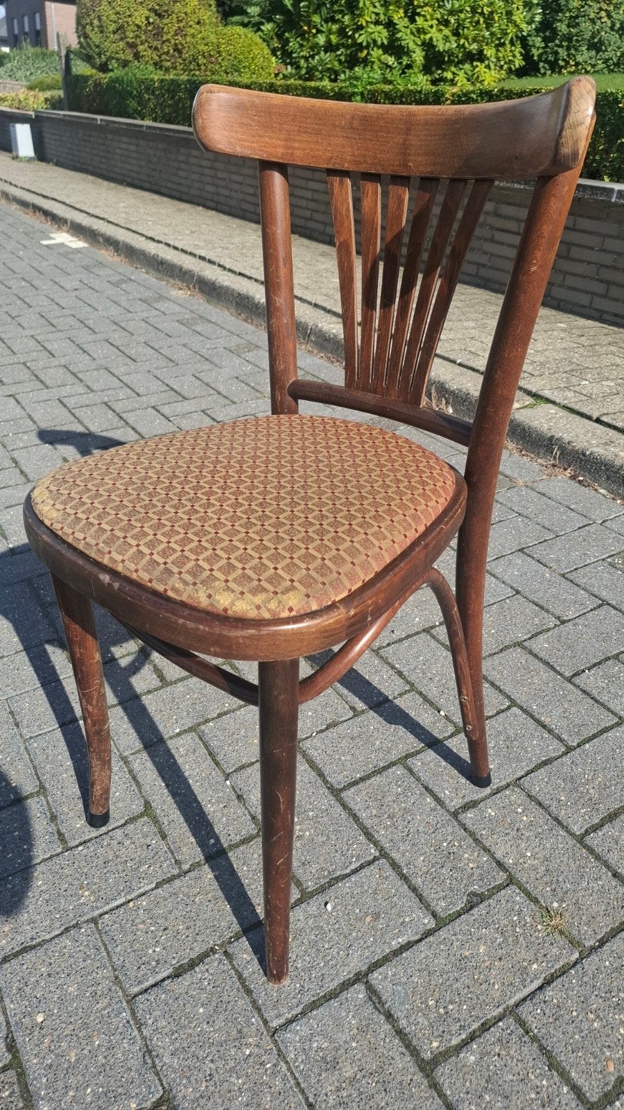 34 thonet cafe bistro horeca stoelen leuke partij vintage, Gebruikt, Bruin, Ophalen of Verzenden, Vijf, Zes of meer stoelen